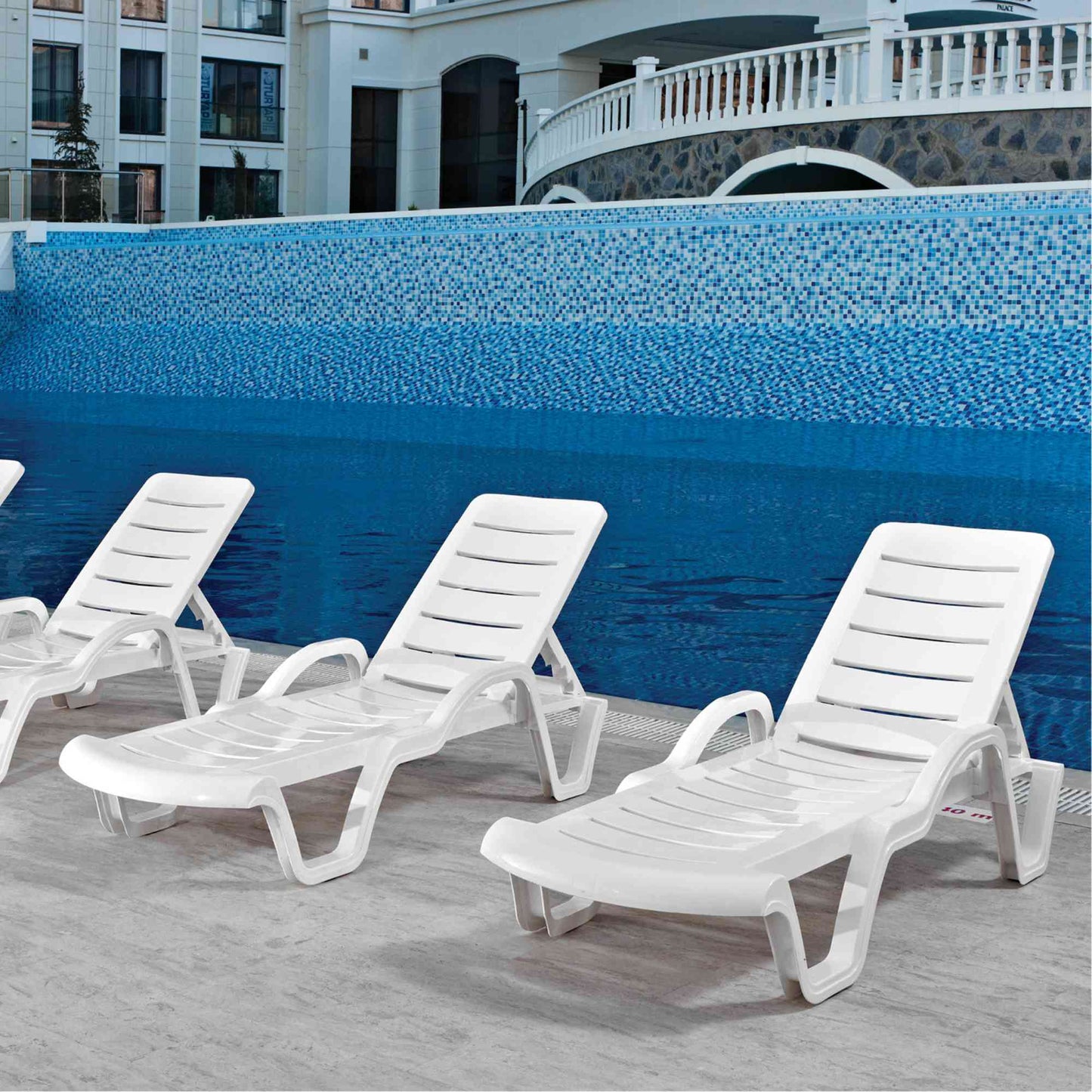 Lara Set of 2 Stackable Chaise Lounge
White