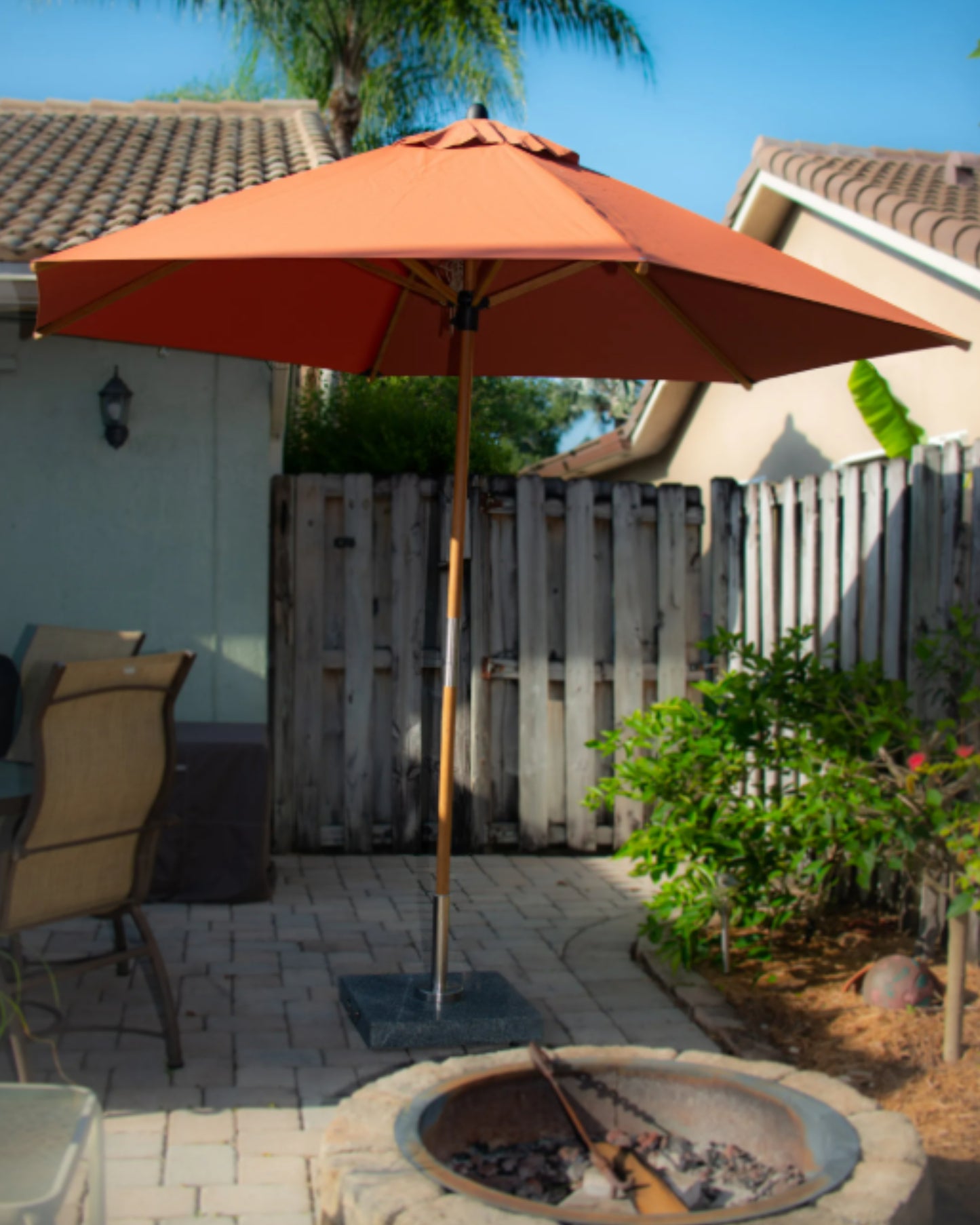 Sirocco Bamboo Center Pole Umbrella